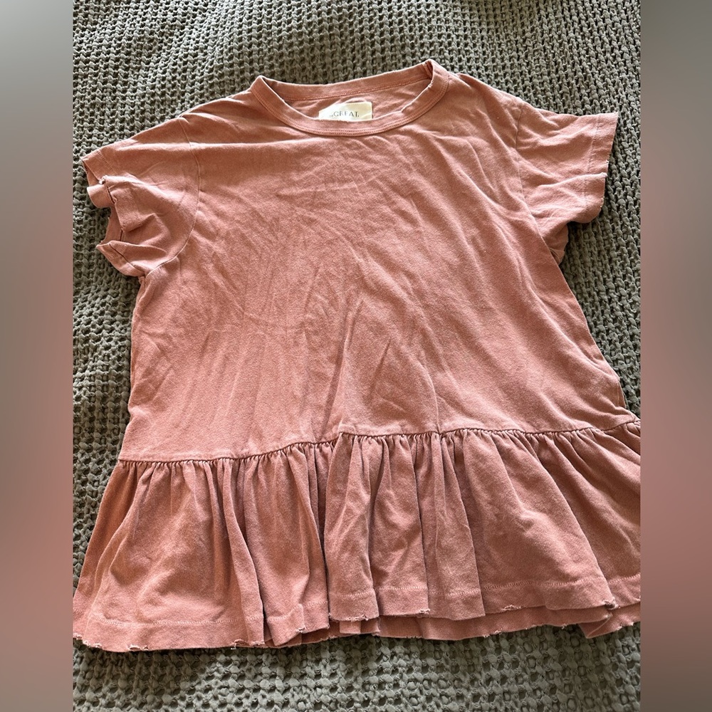 THE GREAT ruffle bottom t-shirt